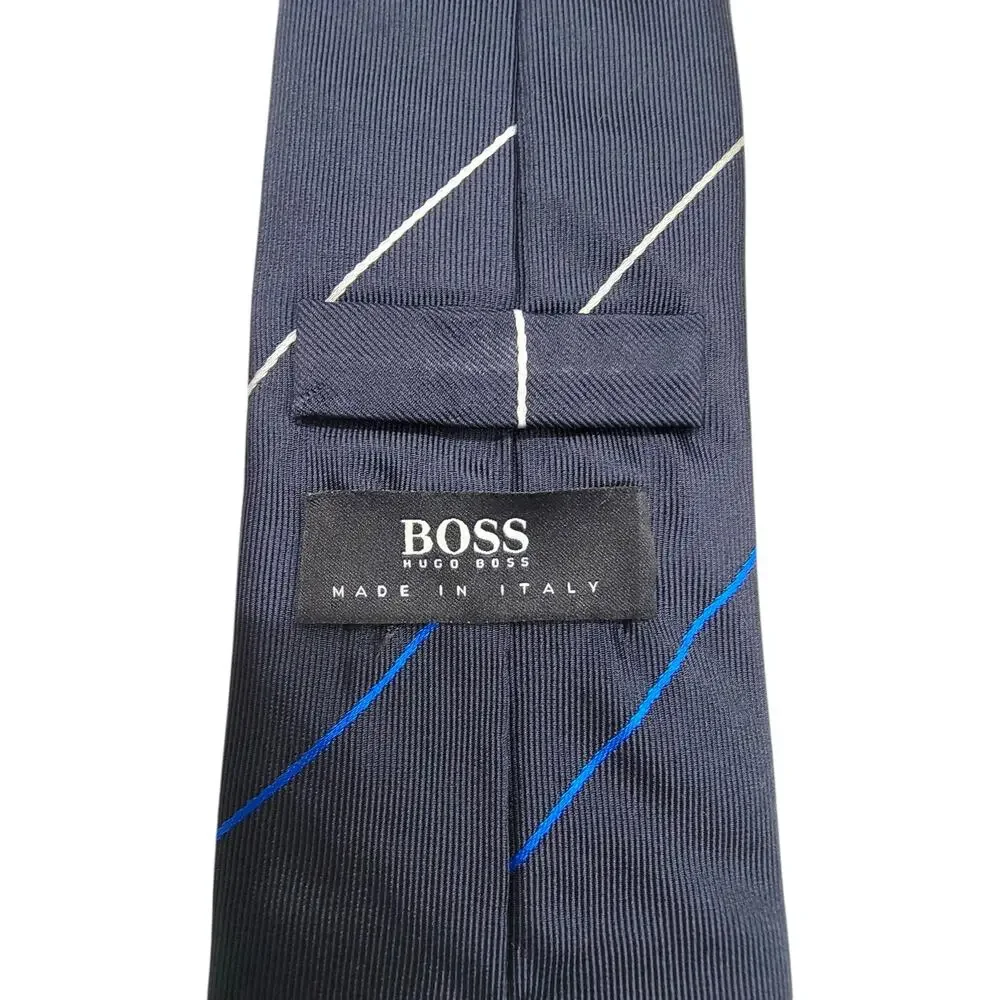 BOSS Hugo Boss Silk Tie Navy Blue Diagonal Stripe Made in Italy Mens Classic